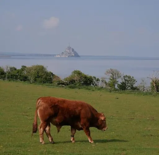 度假居 La Mer, A La Campagne En Normandie, Proche Du Mont St Michel Lolif